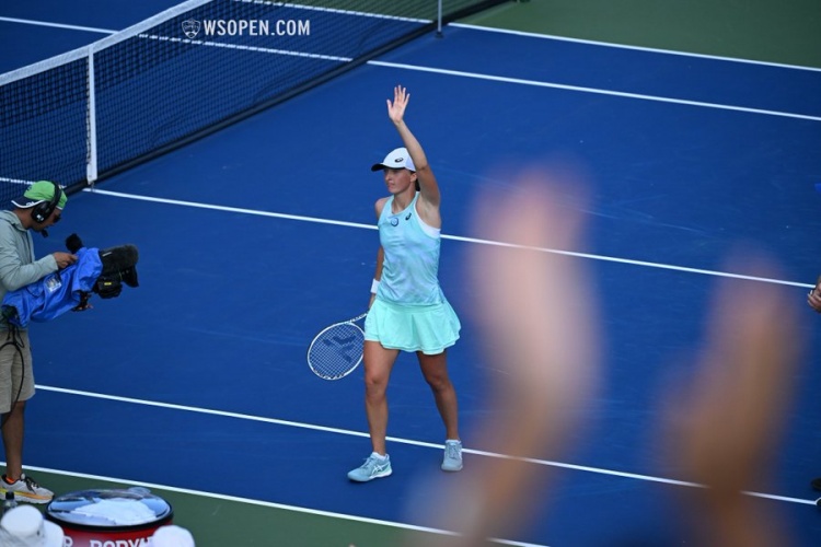 离不开身后 离不开身后